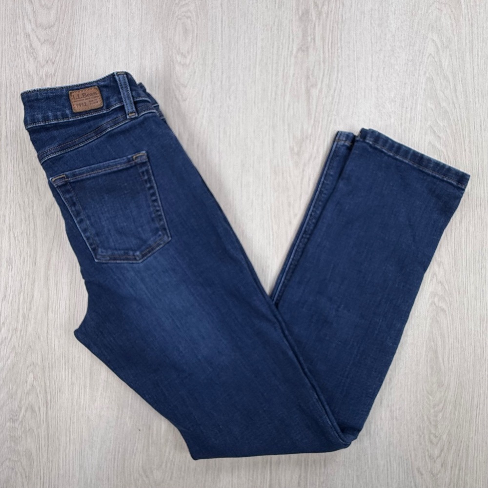 Straight Leg Jeans LL Bean Womens 4 Dark Blue BeanFlex Favorite Fit Stretch